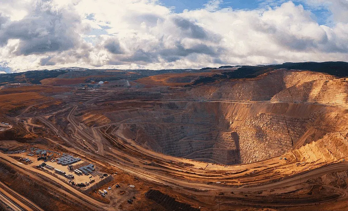 Огромна находка на метали подпалва икономиката на голяма държава