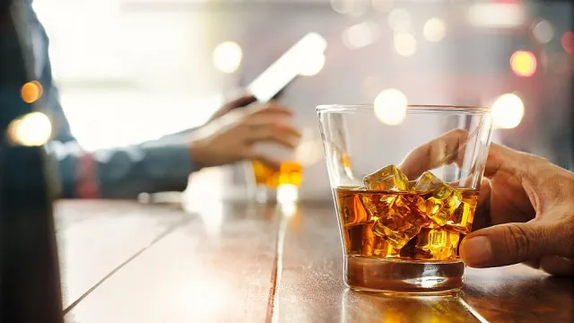 Европейска държава спря алкохола. Последствията