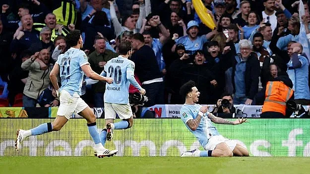 Гуардиола отново надделя! Ман Сити вдигна трофея