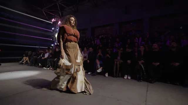 Студенти показаха скандална мода