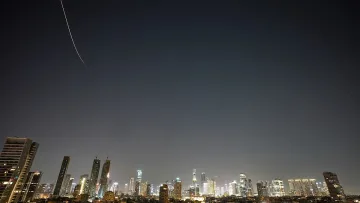 Иран удари жестоко Израел въпреки разговорите за мир