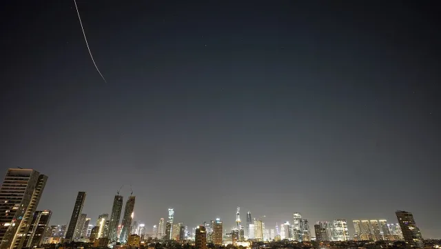 Иран удари жестоко Израел въпреки разговорите за мир