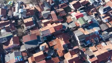 Незаконни постройки изкараха на протест жители на голям столичен квартал