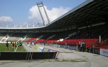 Скандал с обществена поръчка в София! Проект за стадион е замразен