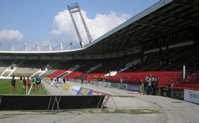 Скандал с обществена поръчка в София! Проект за стадион е замразен