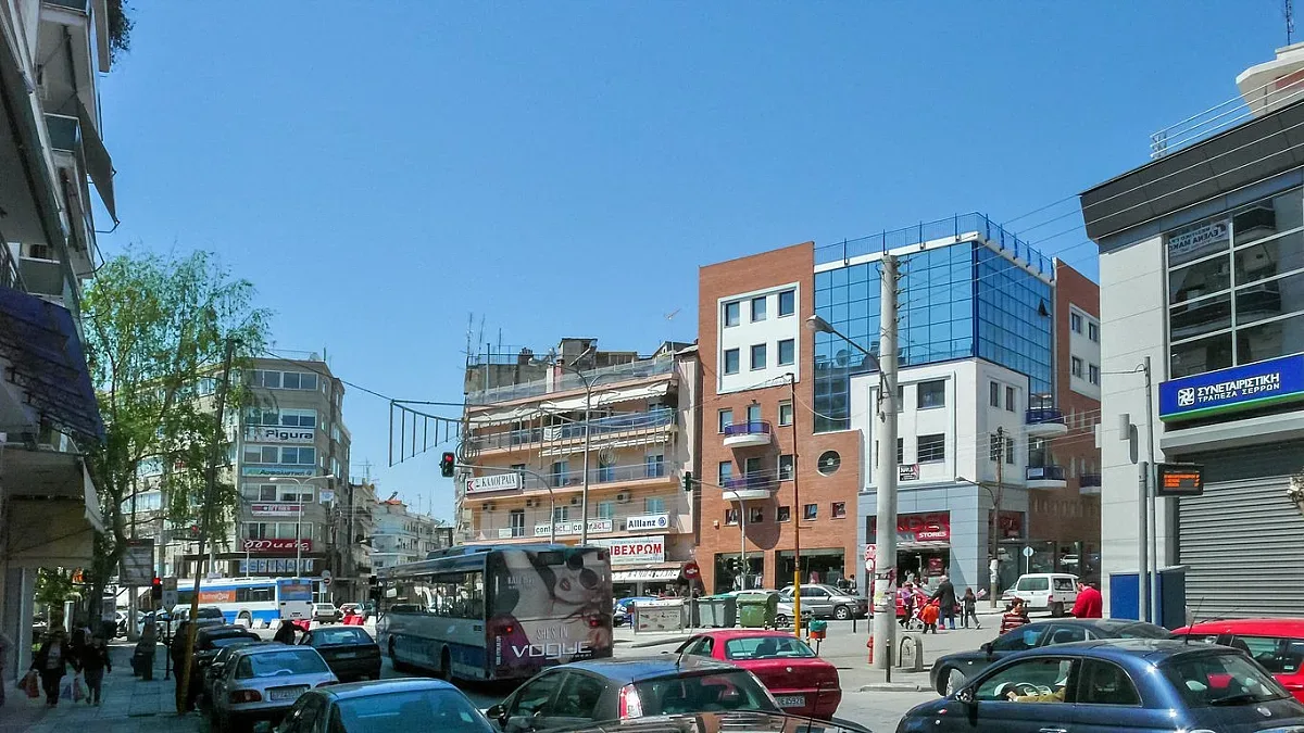 Нова лудост! Българи окупираха гръцки град