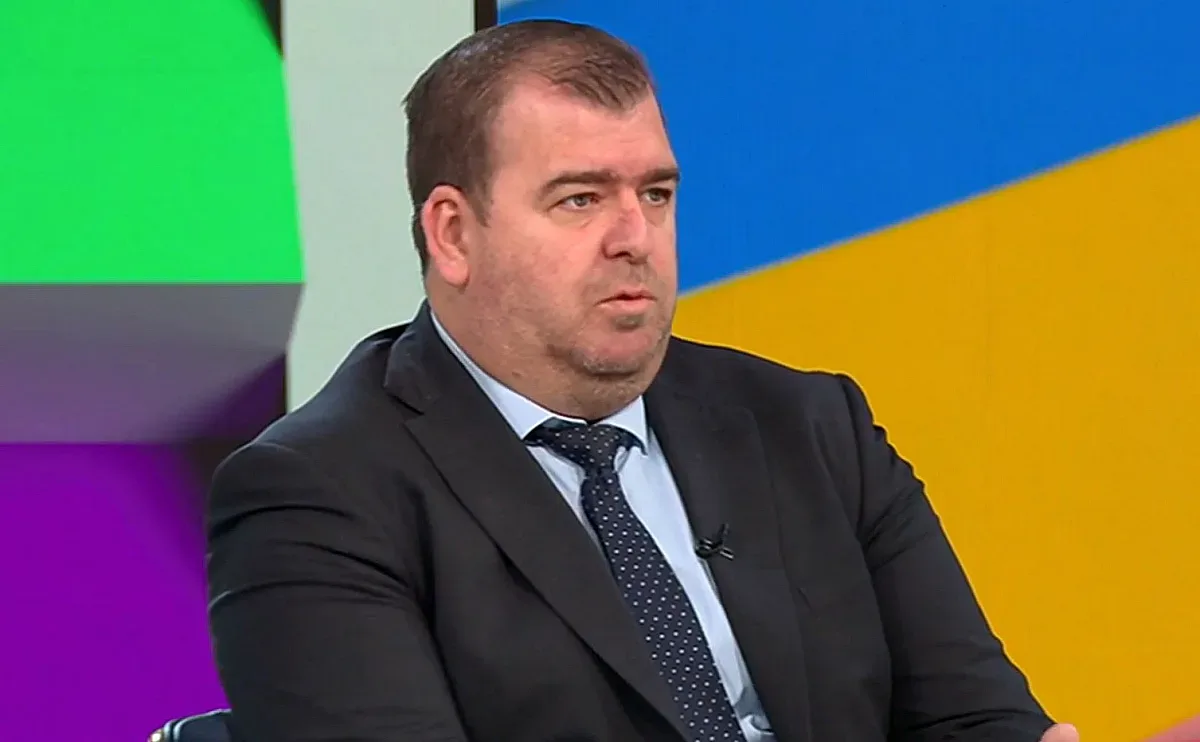 Гечев свали картите: Радев-премиер и битка за над 120 депутати