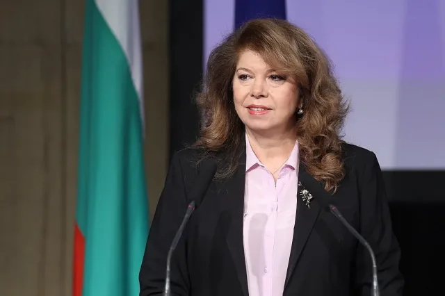 Илияна Йотова: Кирилицата е свещена, да я пазим