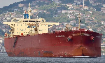 Тежък удар по Русия! Два милиона барела петрол дневно извън пазара