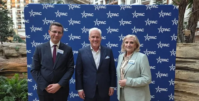 Пеевски изпрати свои представители на световната конференция на СРАС в САЩ