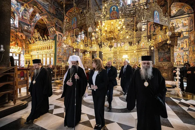 Йотова: Кирилицата и българската култура трябва да бъдат достояние на целия свят