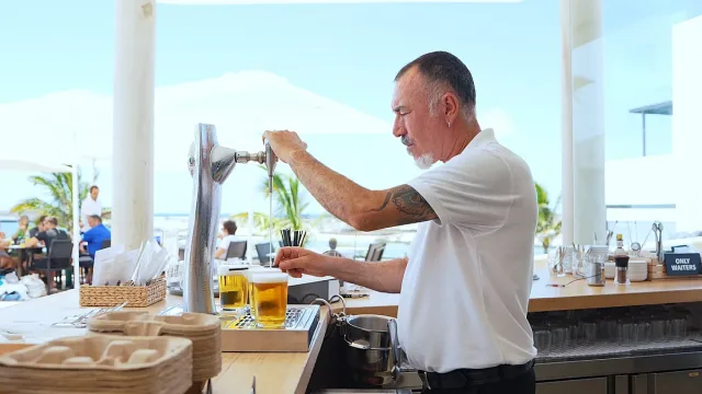 Предлагат сносни заплати по морето - няма кадри