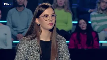 Учителка в "Стани богат" напълни джоба и напуска България