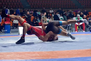 България с две титли още в първия ден на „Дан Колов“