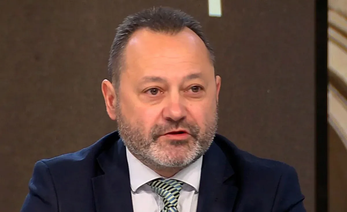 Министър с разкритие за пътищата. Поръчка нагласена за един победител