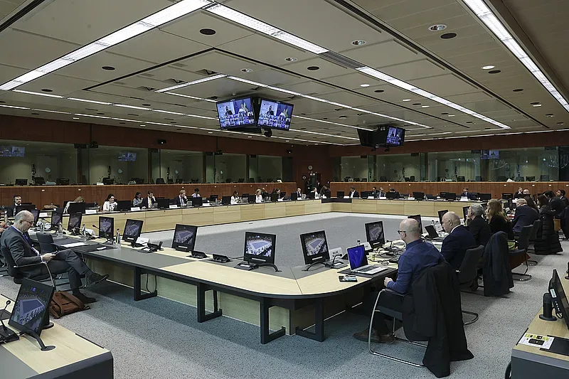 Кредиторът на еврозоната с прогноза! Кога падат цените на петрола