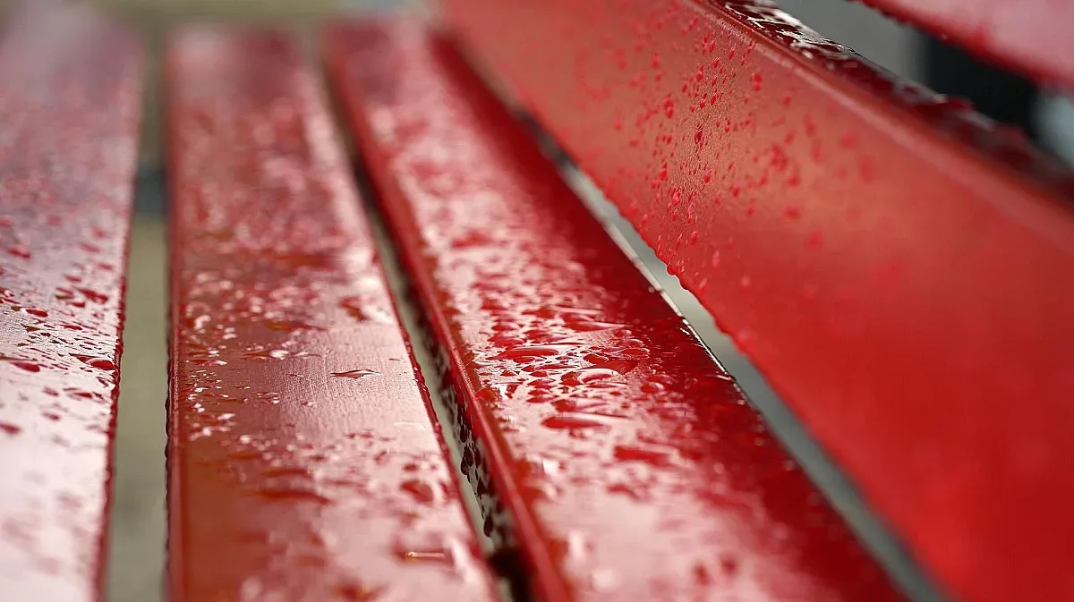 Циклон носи дъжд и сняг на места в България