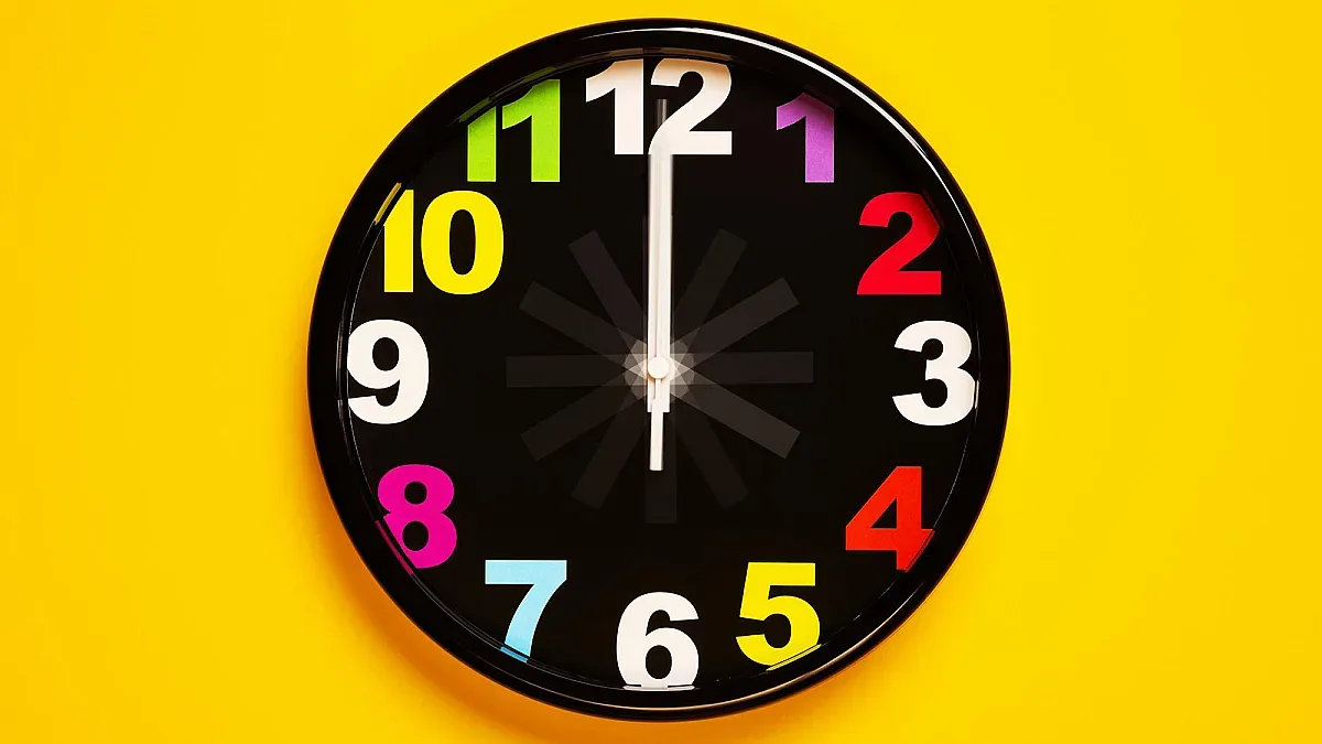 България премина към лятно часово време. Спахме час по-малко