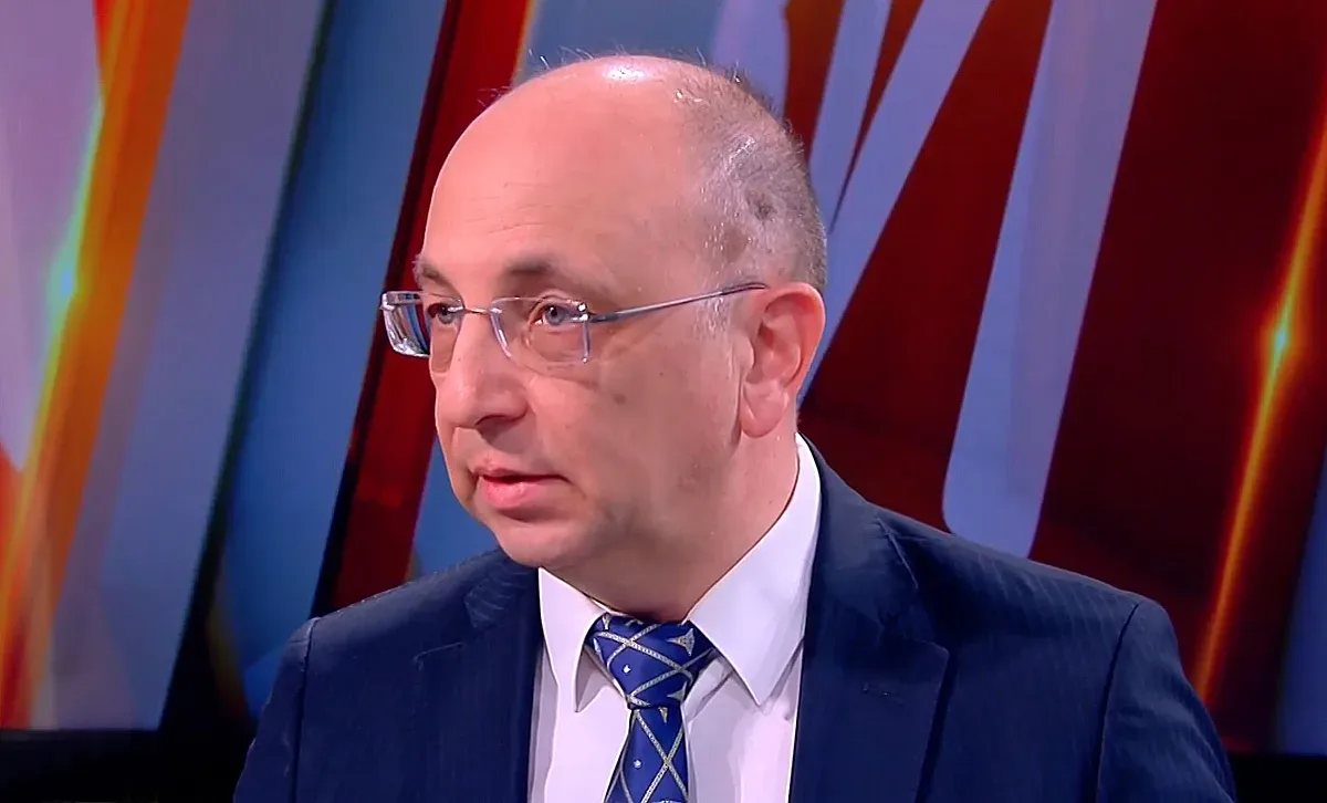 Николай Василев се ядоса: Държавата раздава пари без смисъл!