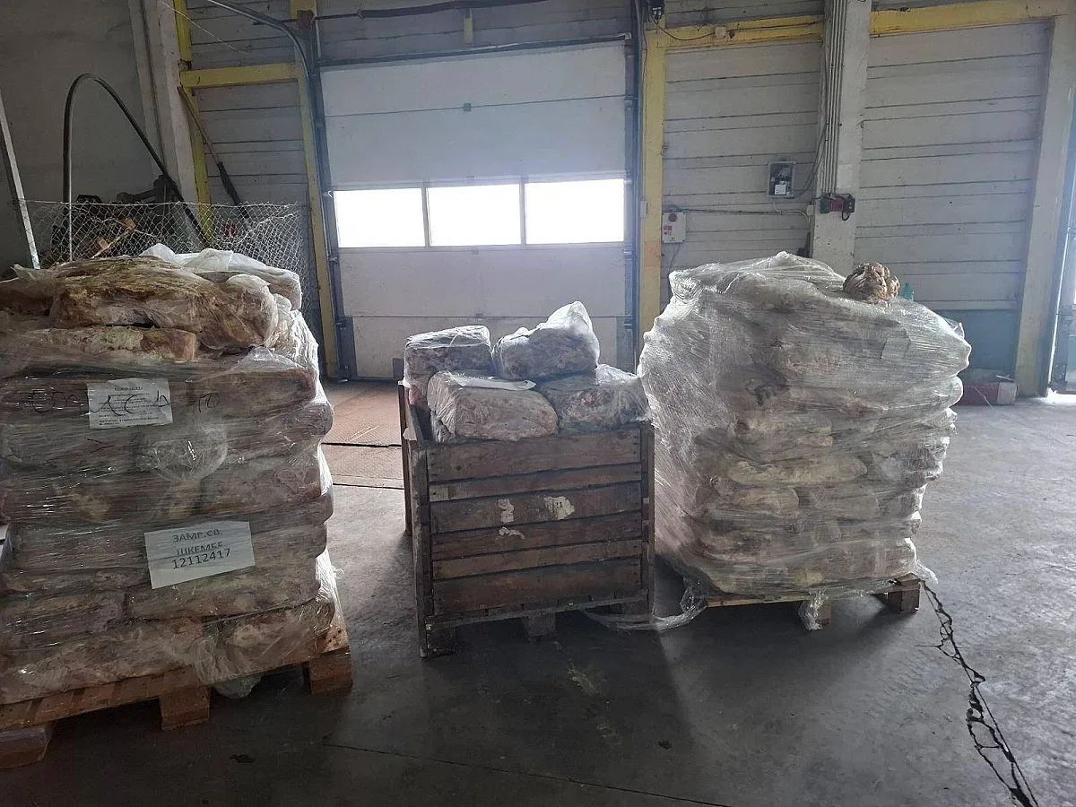 БАБХ: Близо 6 тона негодни храни в Димитровград ще бъдат унищожени