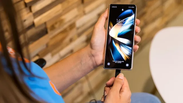 4 мита за зареждането на смартфона, които увреждат батерията