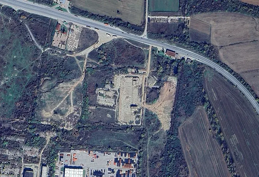 Наш град става златен. Гигантски завод