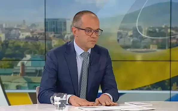 След еврото: няма скок на храните, но цените се усещат другаде