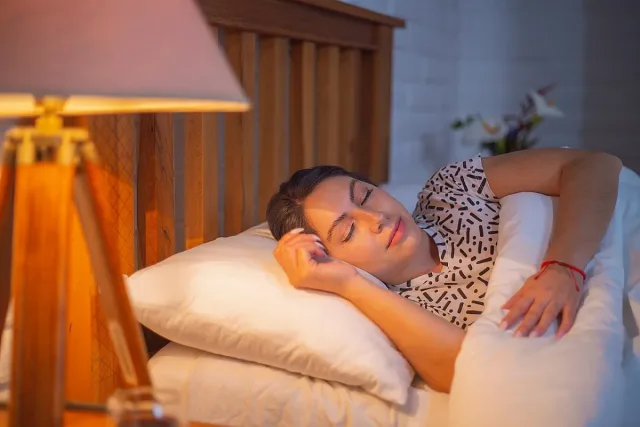 Вечерен навик съсипва съня ни