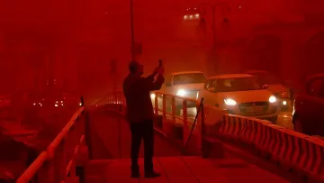 Мъж загина при буря, след като Сахарски прах обгърна Крит