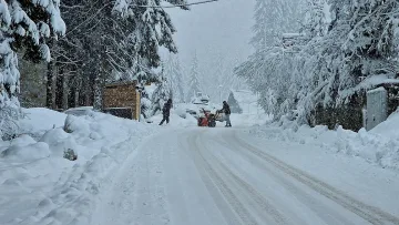 Зима през април. Чудо в страната