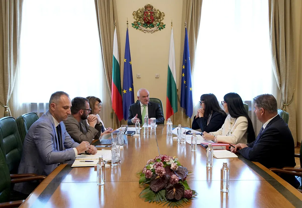 Главчев се намеси! Съкращават срока са строежа на детската болница