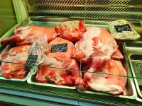 На трапезата: Сядаме с португалски агнета за Великден, салатата е лукс