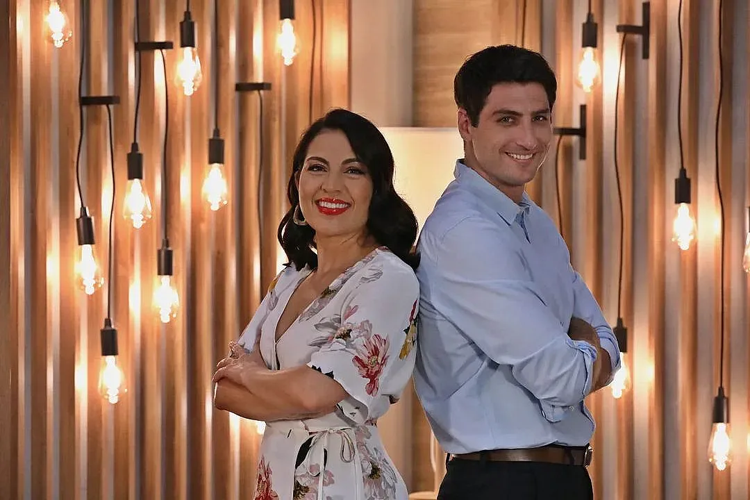 Водещ от бТВ си спретна див купон в Сърбия