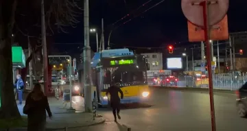 Невъзможно! Министър гони тролей у нас