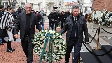 Страната се сбогува с легендата Борислав Михайлов (СНИМКИ)