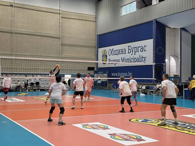 Жени ГЕРБ-Бургас обединиха общността в благотворителен волейболен турнир