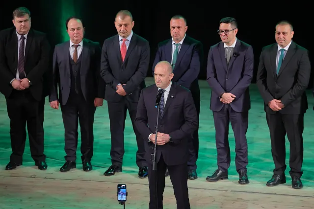 Радев вдигна Арена 8888! Закрива кампанията си (НА ЖИВО)