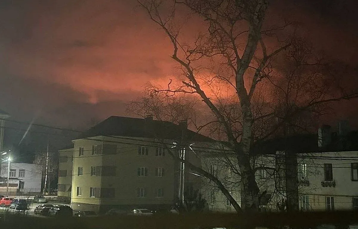 Дронове удариха руска рафинерия! Огнен ад край Нижни Новгород