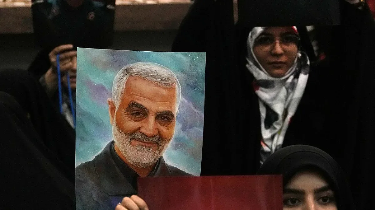 Лукс и милиони за родата на ирански топ генерал