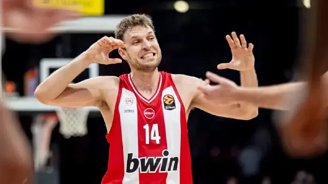 Шоуто на Везенков - Олимпиакос не остави шанс на Реал Мадрид