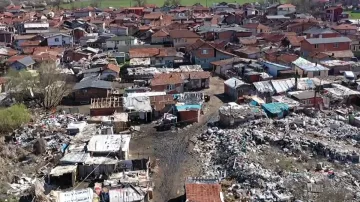 Сметище до домовете! Столичен квартал тъне в боклук, институциите безсилни