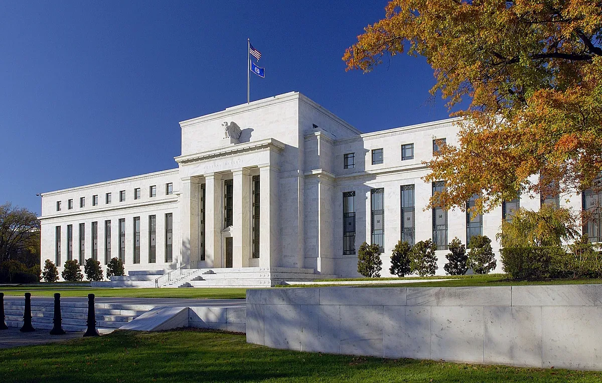 Фед сменя курса! Готви ли се ново вдигане на лихвите?