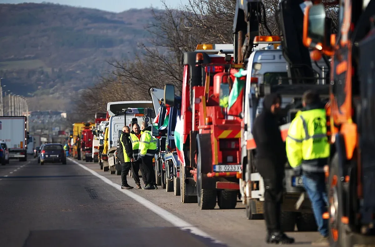 Протест на Пътна помощ. Браншът обвини министъра в отказ от диалог