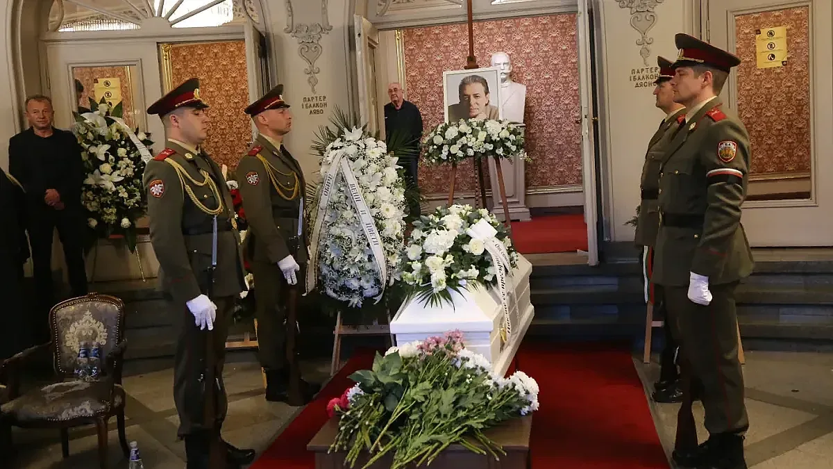 България с поклон пред великия Михаил Белчев (СНИМКИ)