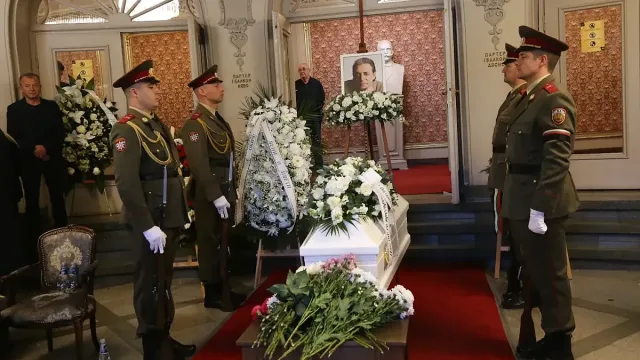 България с поклон пред великия Михаил Белчев (СНИМКИ)