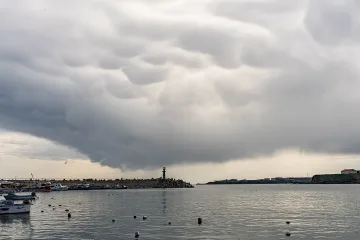 Зловещо небе над наш известен курорт