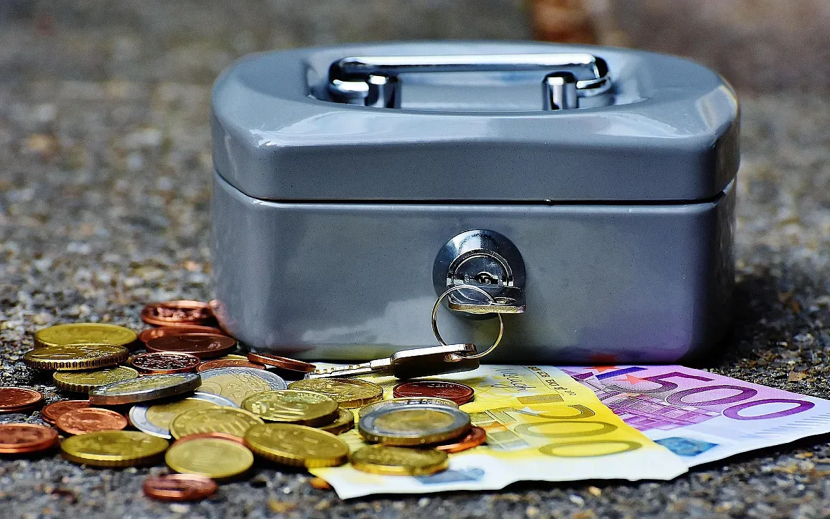 Колко пари трябва да имате на влог, за да не работите никога повече?