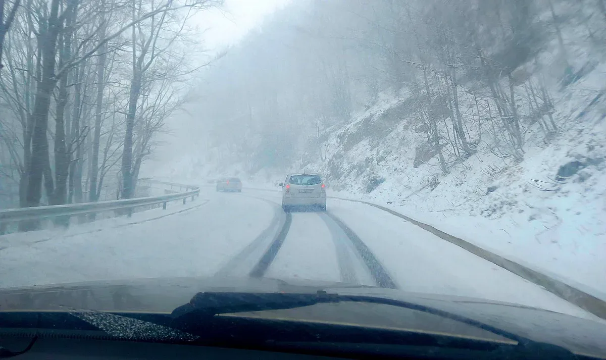 Обилен сняг изненада ключово място в България