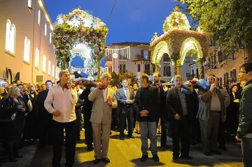 Колко ще похарчат комшиите за Великден