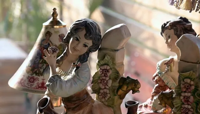 Българка създаде порцеланово чудо в една къща